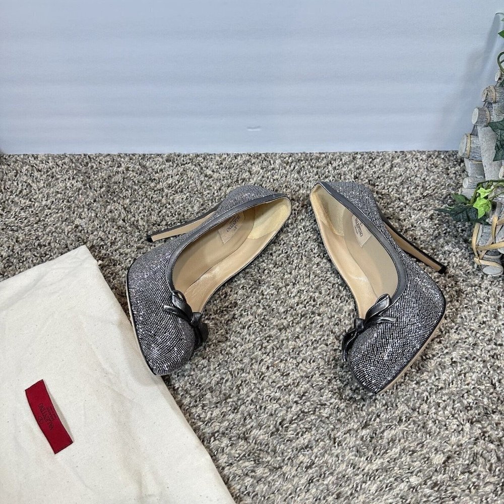 Valentino Garavani Crystal Embellished Pumps Sparkle Shimmer Bow EU 39.5 US 9.5